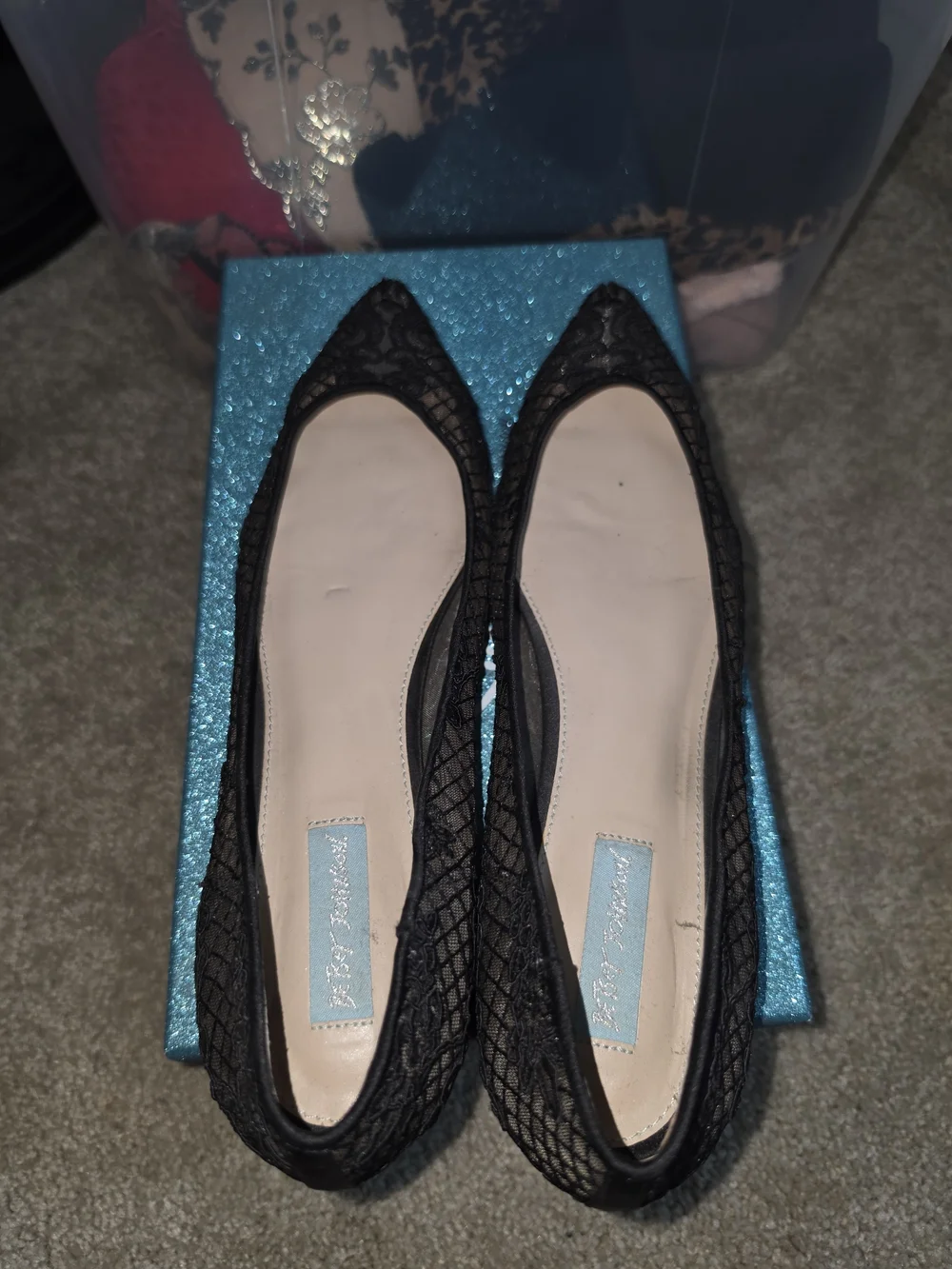Betsey Johnson Black Lace Pointed Ballet Flats.  sz 10 gothic wedding shoe